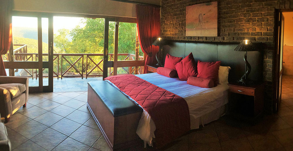 Dinkweng Safari Lodge The Waterberg Biosphere Luaran gambar
